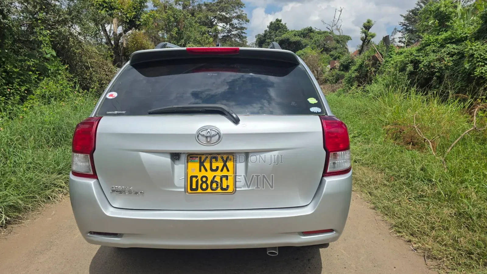 Toyota Corolla Fielder 2013 Silver