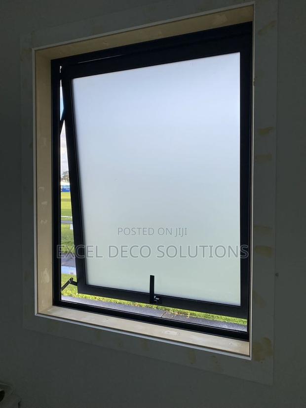 Frosted Film – Elegant Glass Privacy for Modern Spaces