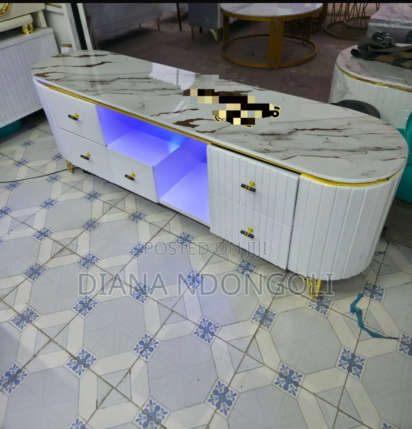 *5.5fts Tv Stand
