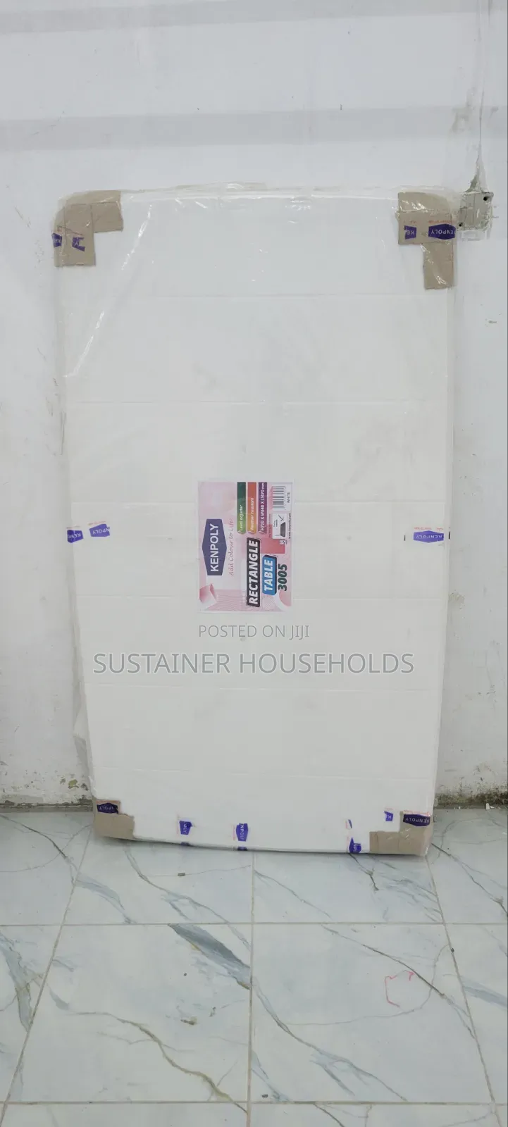 Kenpoly 6 Seater Plastic Table