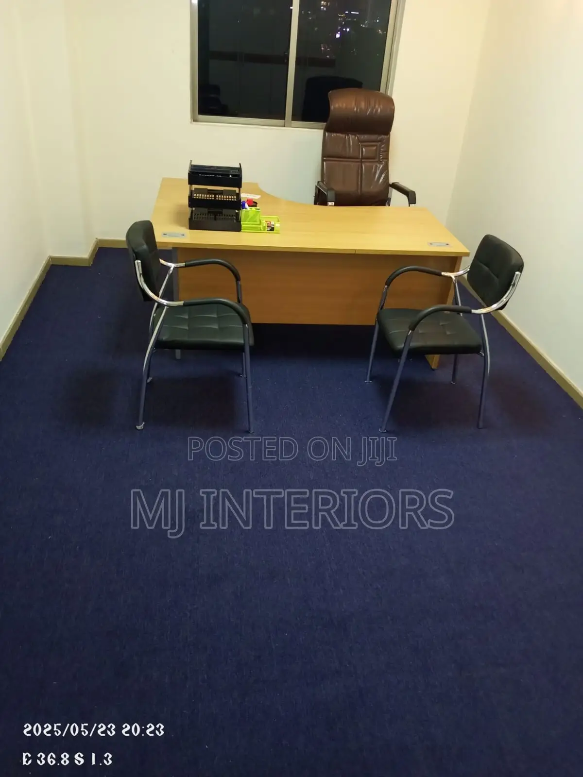 Thick Blue Wall to Wall Carpet for Executive Offices