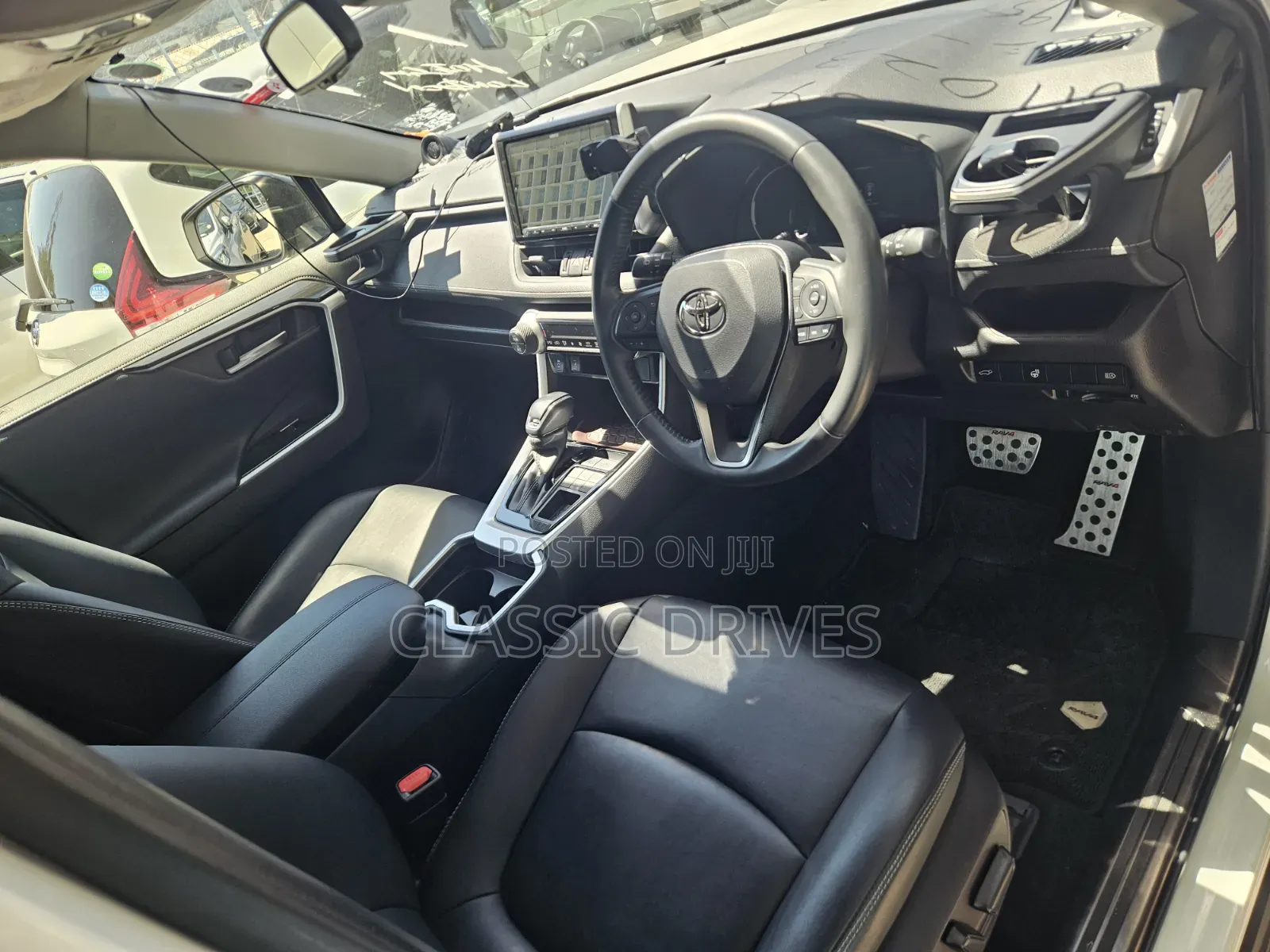 Toyota RAV4 2019 White