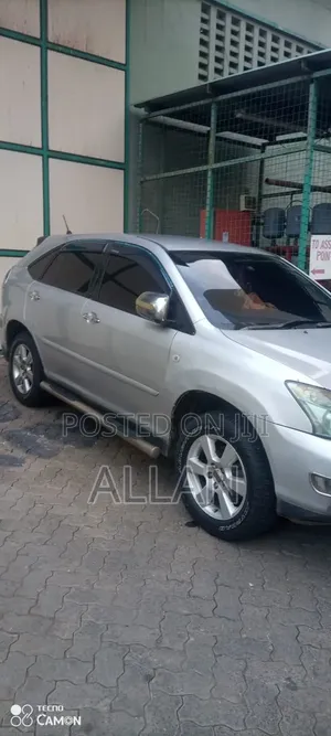 Toyota Harrier 2.4 2012 Silver