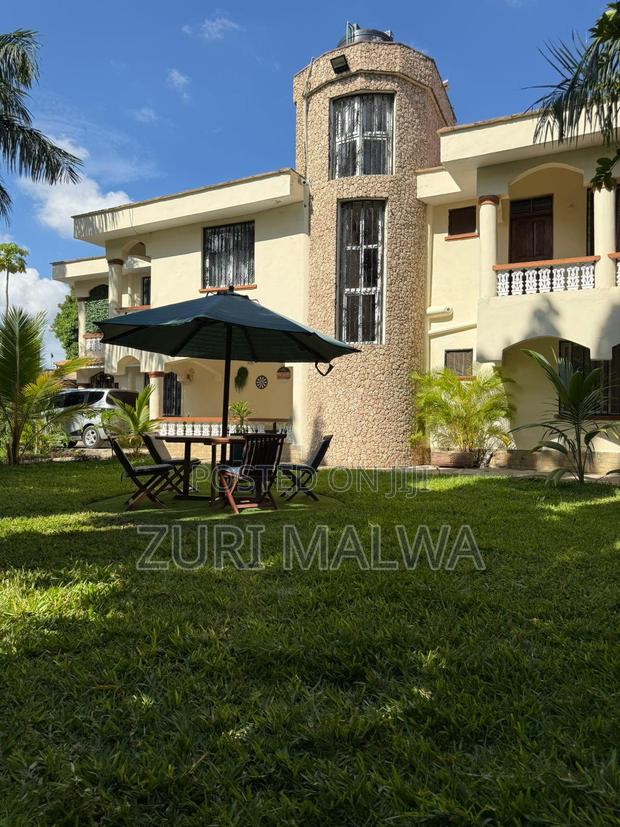 4br Villa With A Pool - main view