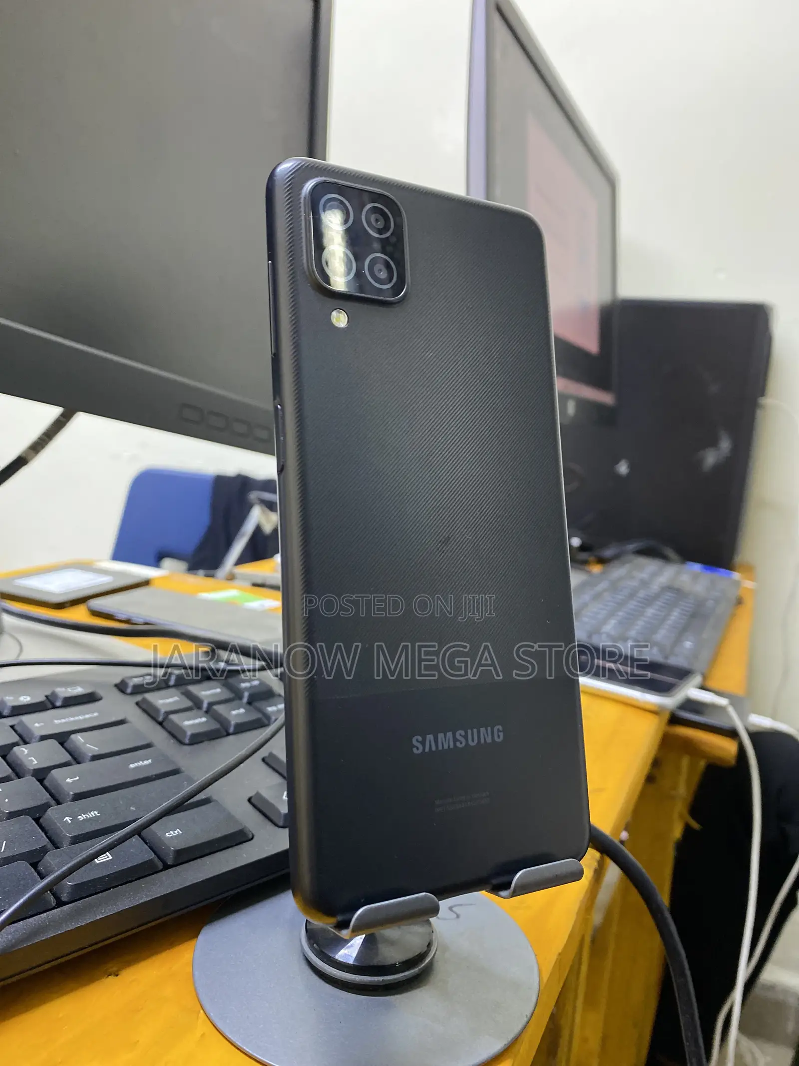 Samsung Galaxy A12 32 GB Black