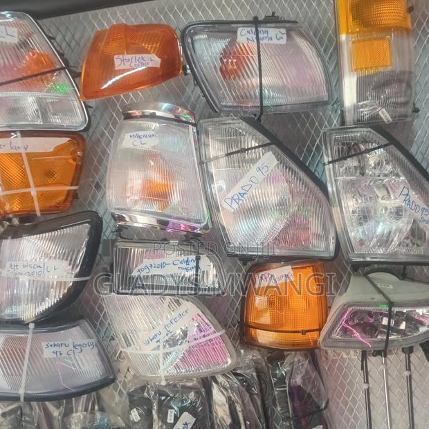 Headlights and Rear Lights Lenses - thumbnail 4
