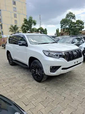Toyota Land Cruiser Prado 2.8 2021 Pearl