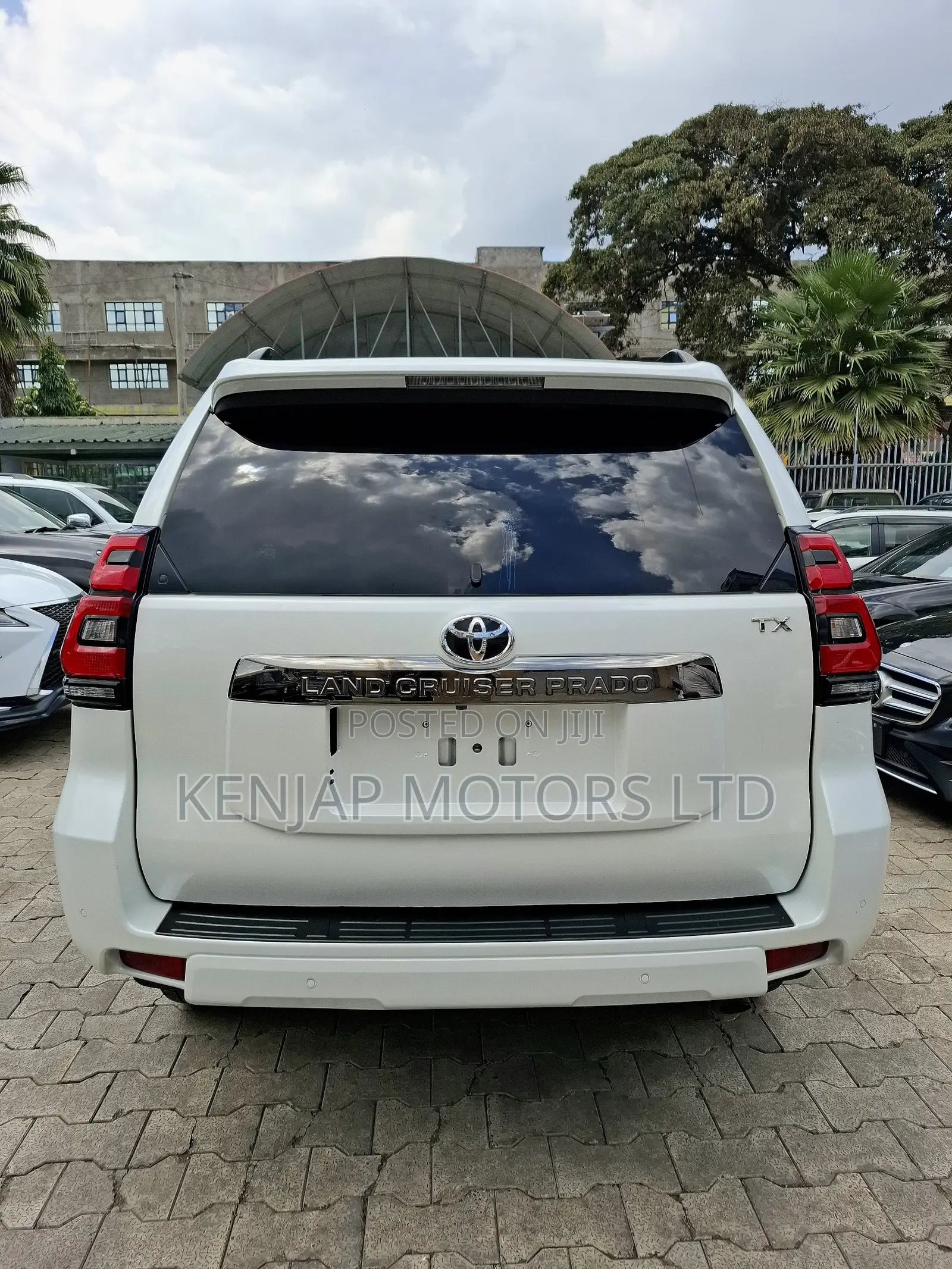 Toyota Land Cruiser Prado 2.8 2021 Pearl