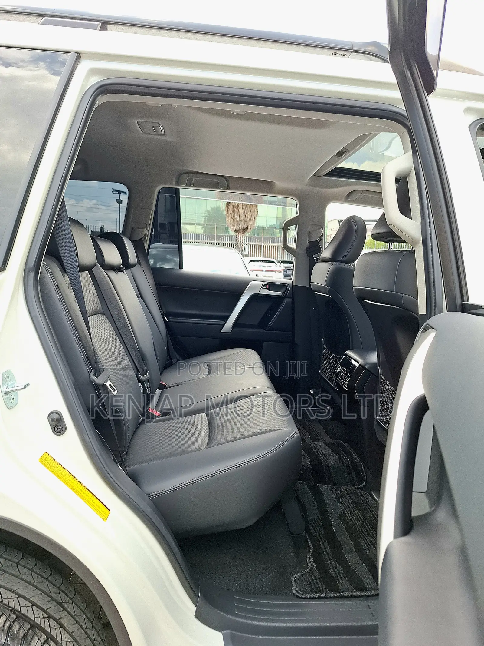 Toyota Land Cruiser Prado 2.8 2021 Pearl