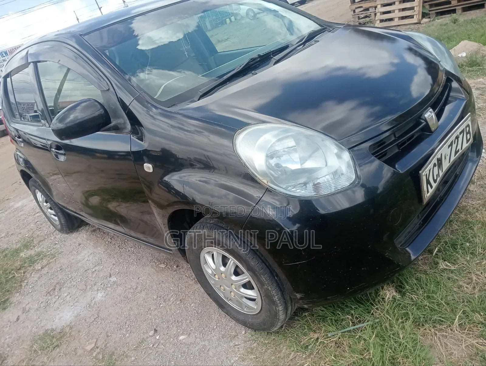 Toyota Passo 2010 Black