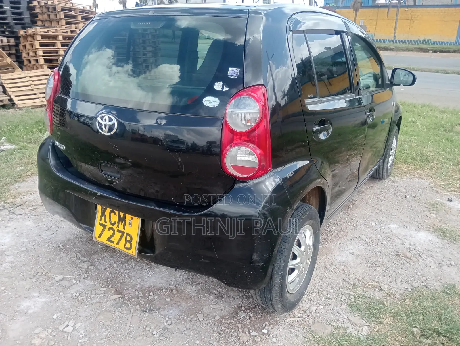 Toyota Passo 2010 Black