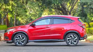 Honda Vezel 2019 Red
