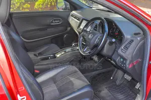 Honda Vezel 2019 Red