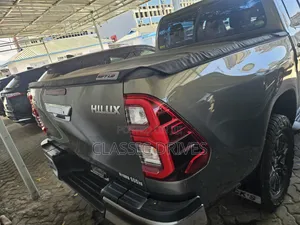 Toyota Hilux 2019 Green