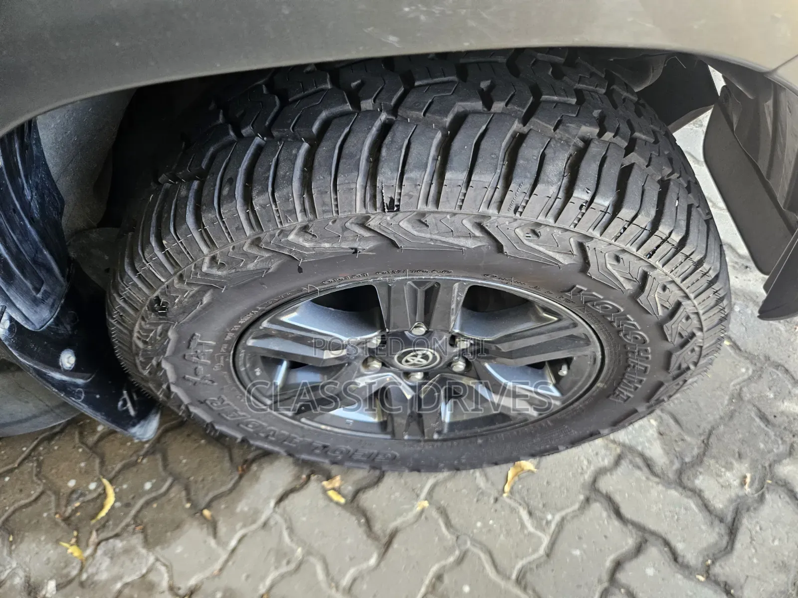 Toyota Hilux 2019 Green