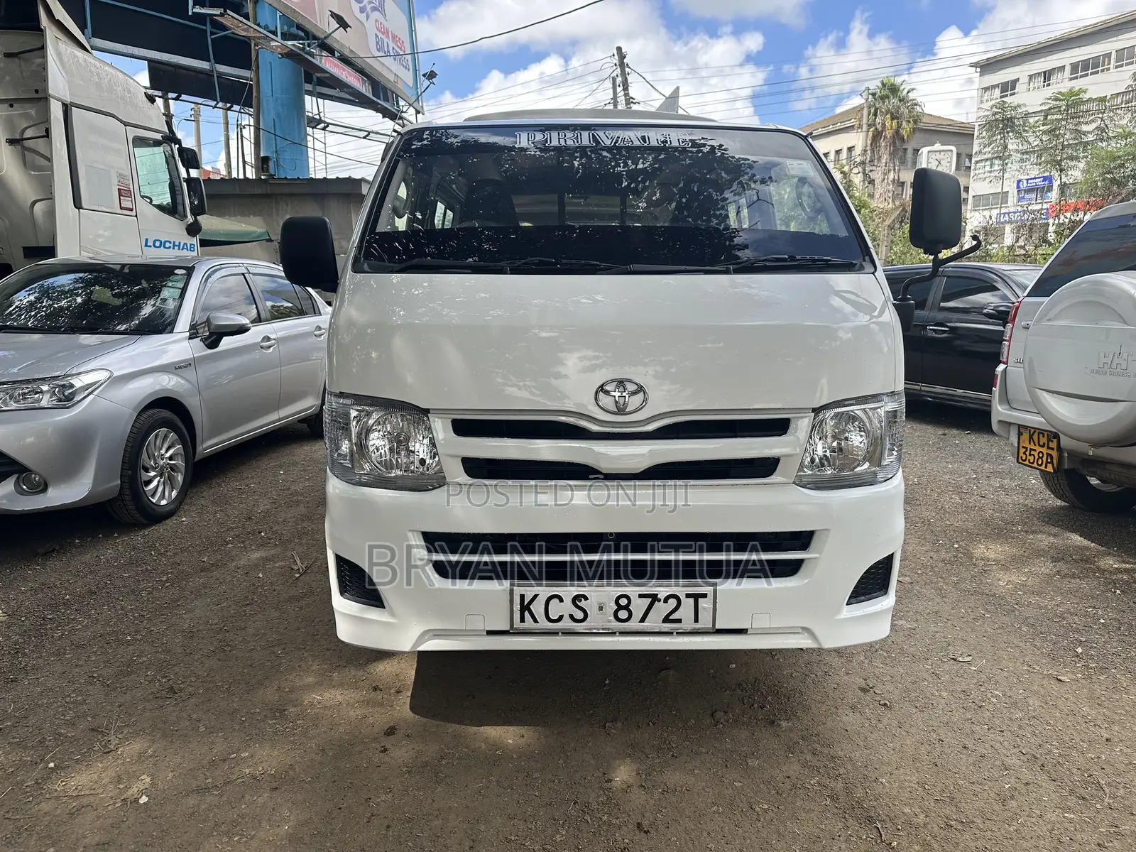 Toyota HiAce 2012 White
