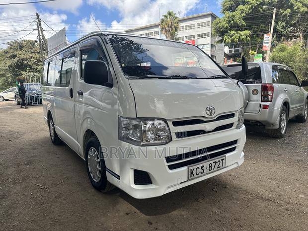 Toyota HiAce 2012 White - thumbnail 2