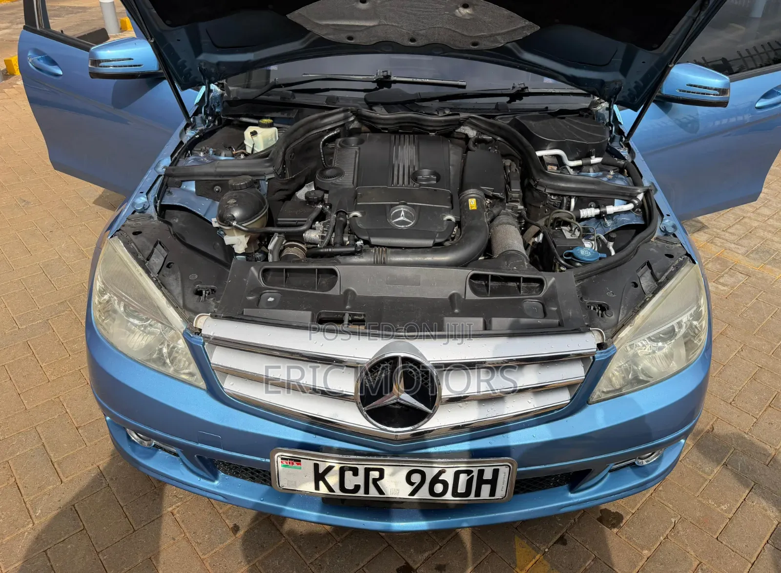 Mercedes-Benz C200 2011
