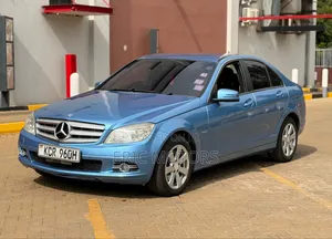 Mercedes-Benz C200 2011