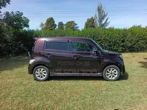 Toyota bB 2012 Red