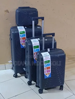 *4 in 1 Luxurious Unbreakable Suitcase*
Zipper Closure Frame.