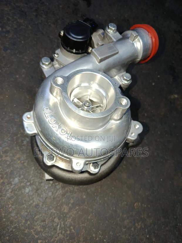 Toyota Turbo - thumbnail 3