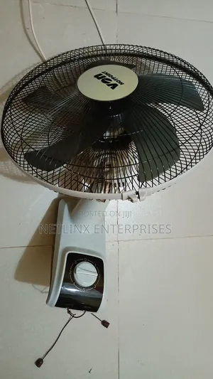 Von Hotpoint Wall Mounted Fan 16