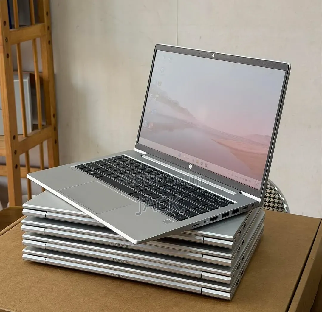 Laptop HP ProBook 445 G9 8GB AMD Ryzen 5 SSD 512GB