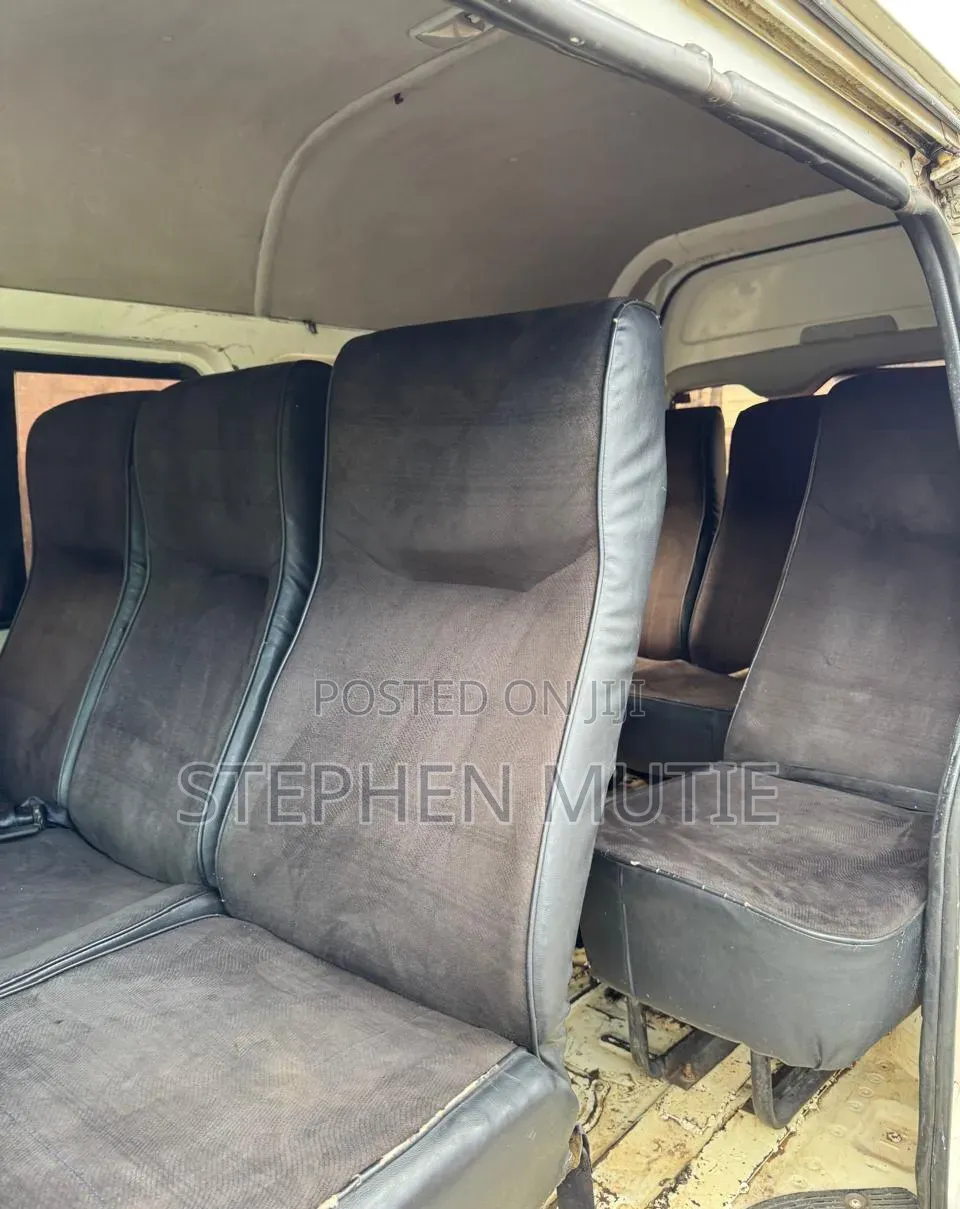 Toyota HiAce 2010 White