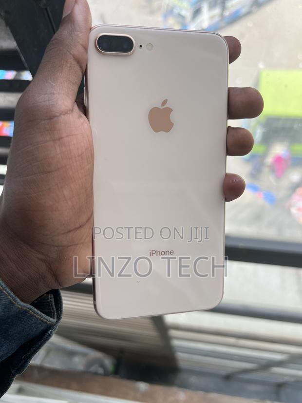 Apple iPhone 8 Plus 64 GB White - main view