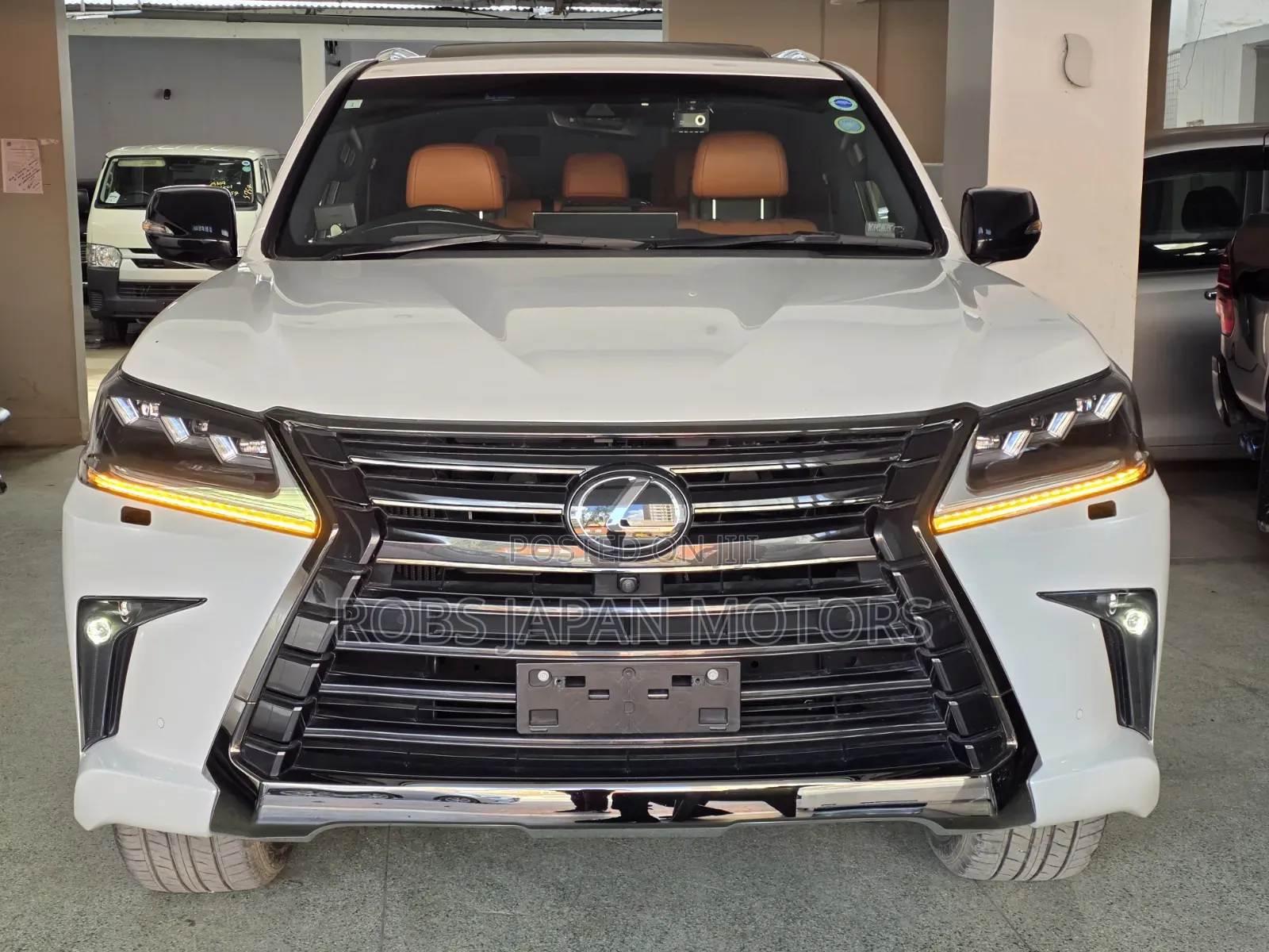 Lexus LX 570 AWD 2019 Off white