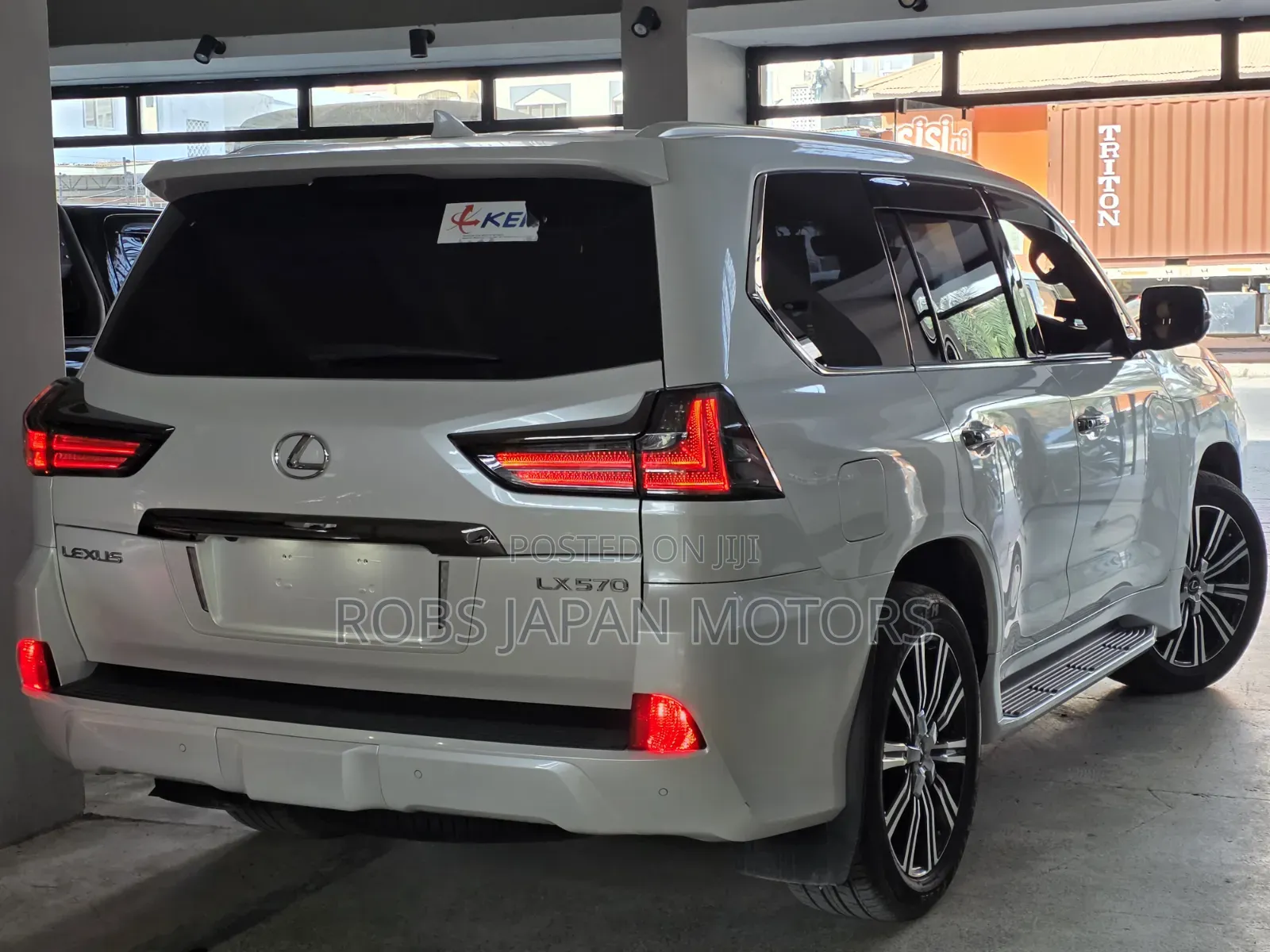 Lexus LX 570 AWD 2019 Off white
