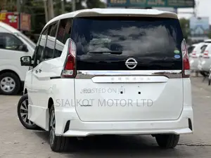 Nissan Serena 2019 White