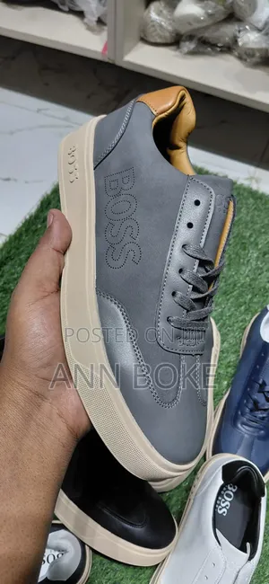 Classic Shouse Boss Casuals 
Size 40-45