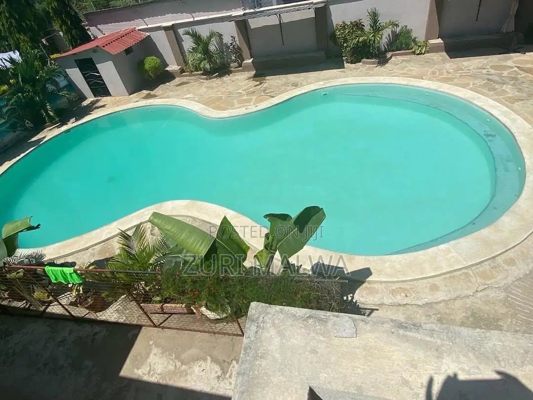 4br Villa With A Pool