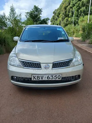 Nissan Tiida 2006 Brown
