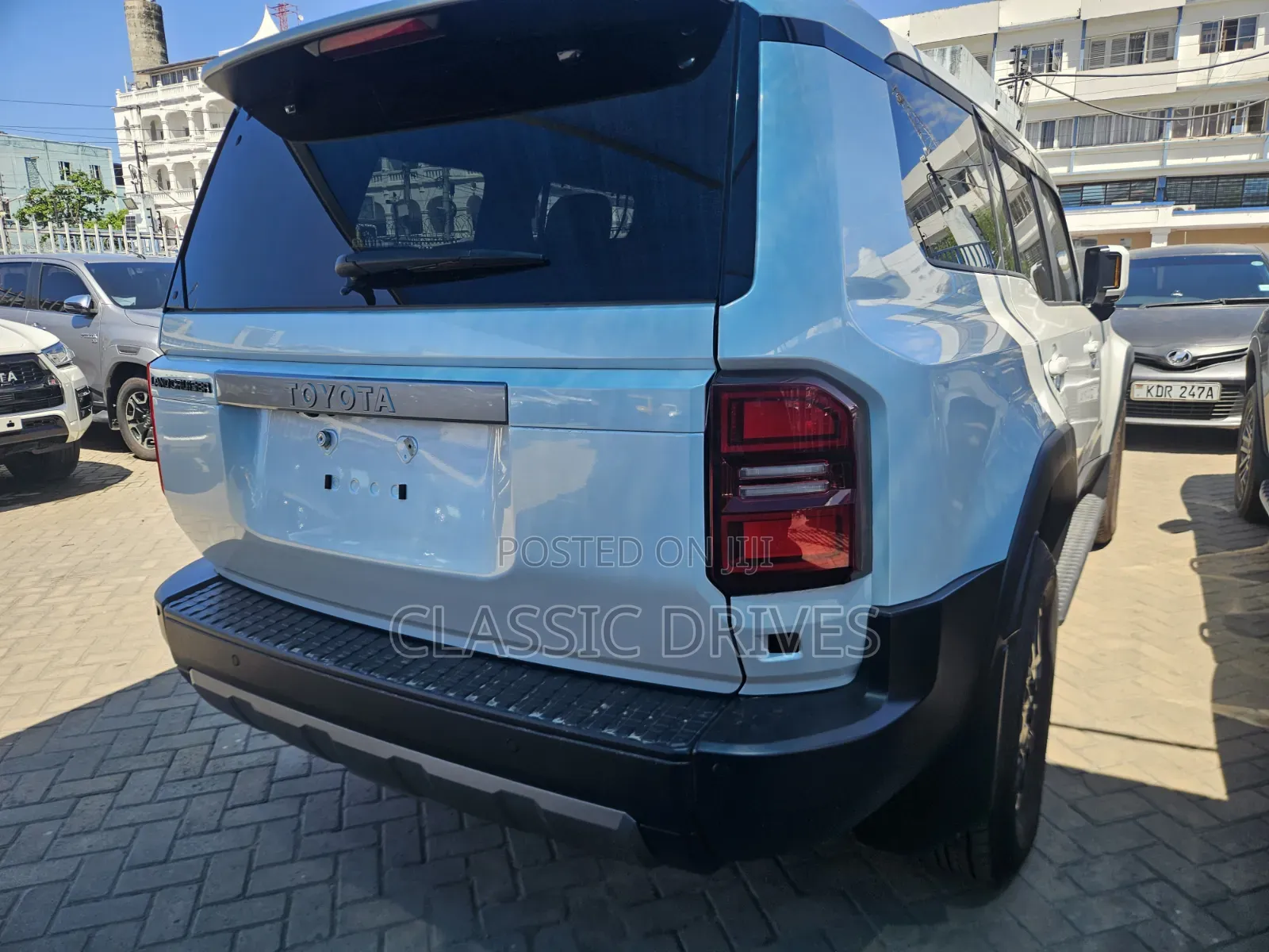 Toyota Land Cruiser Prado 2024 White