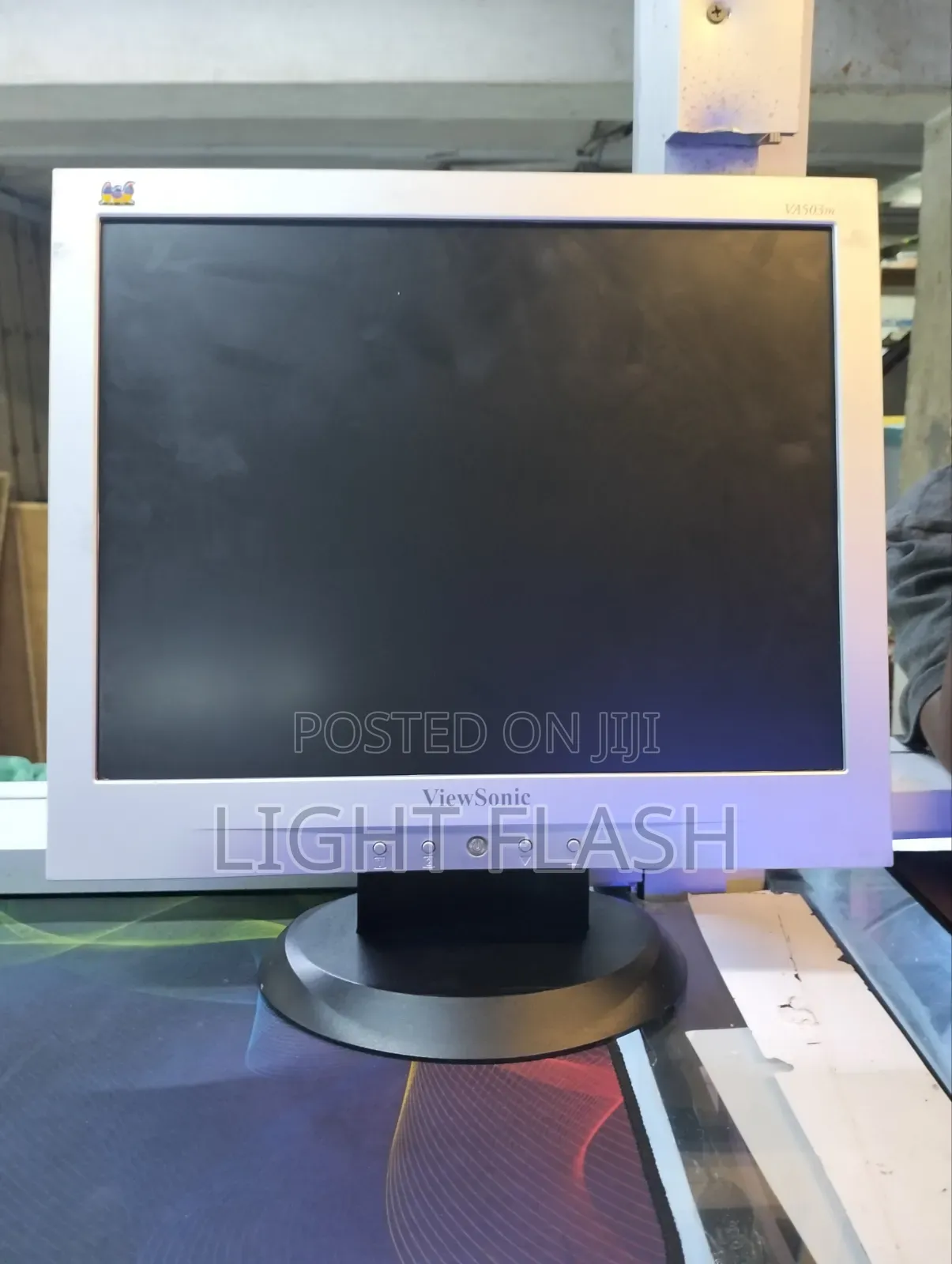 View Sonic 15 Inches Computer Screen