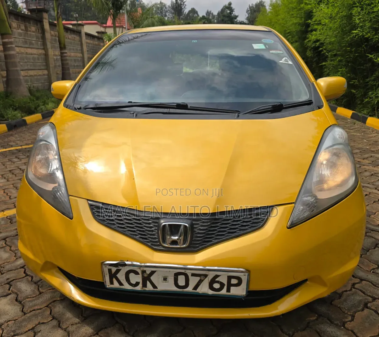 Honda Fit 2010 Yellow