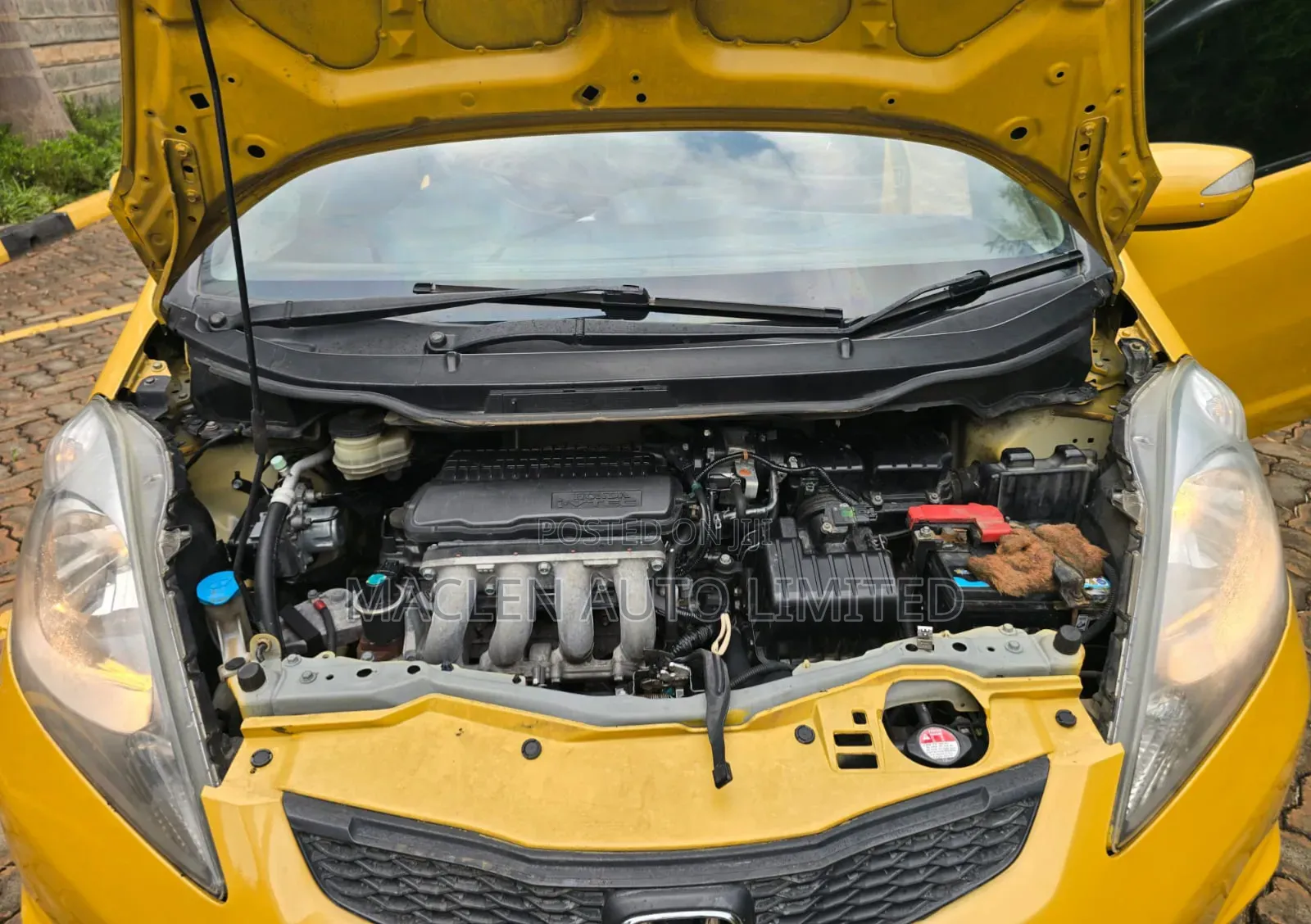 Honda Fit 2010 Yellow