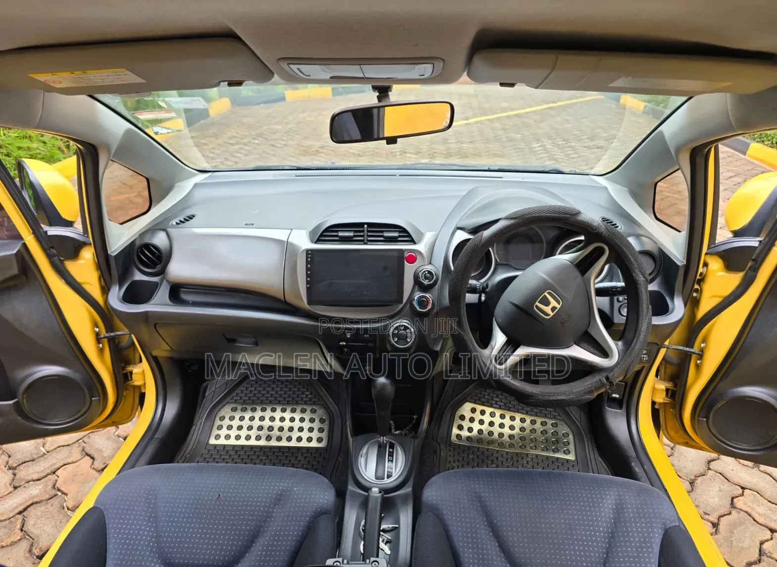 Honda Fit 2010 Yellow