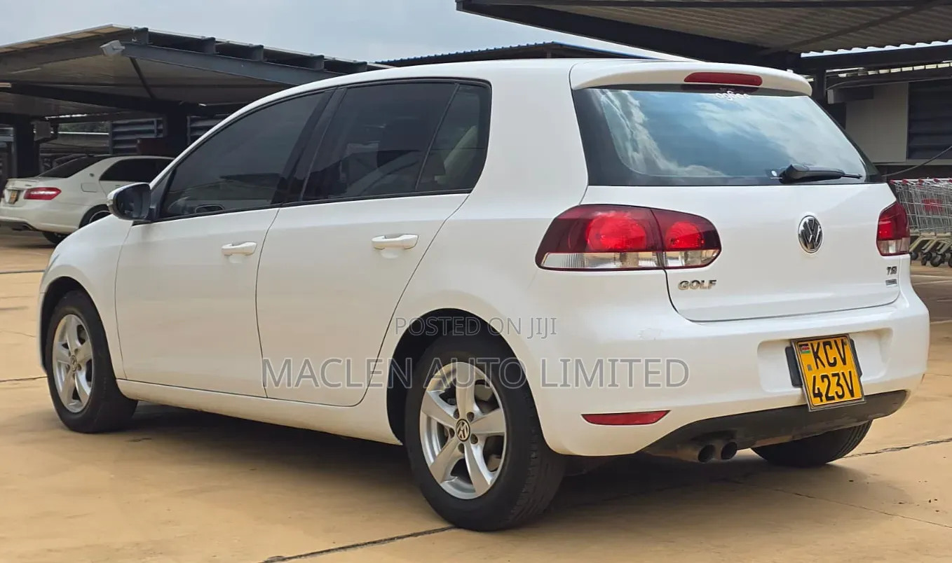 Volkswagen Golf 2012 White