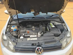 Volkswagen Golf 2012 White