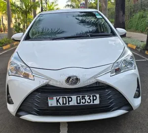 Toyota Vitz 2017 White