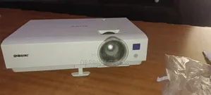 Projector Sony Dx140
