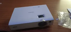 Projector Sony Dx140