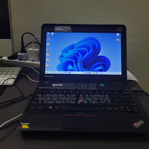 Laptop Lenovo ThinkPad X31 4GB Intel Core i3 SSD 256GB - main view