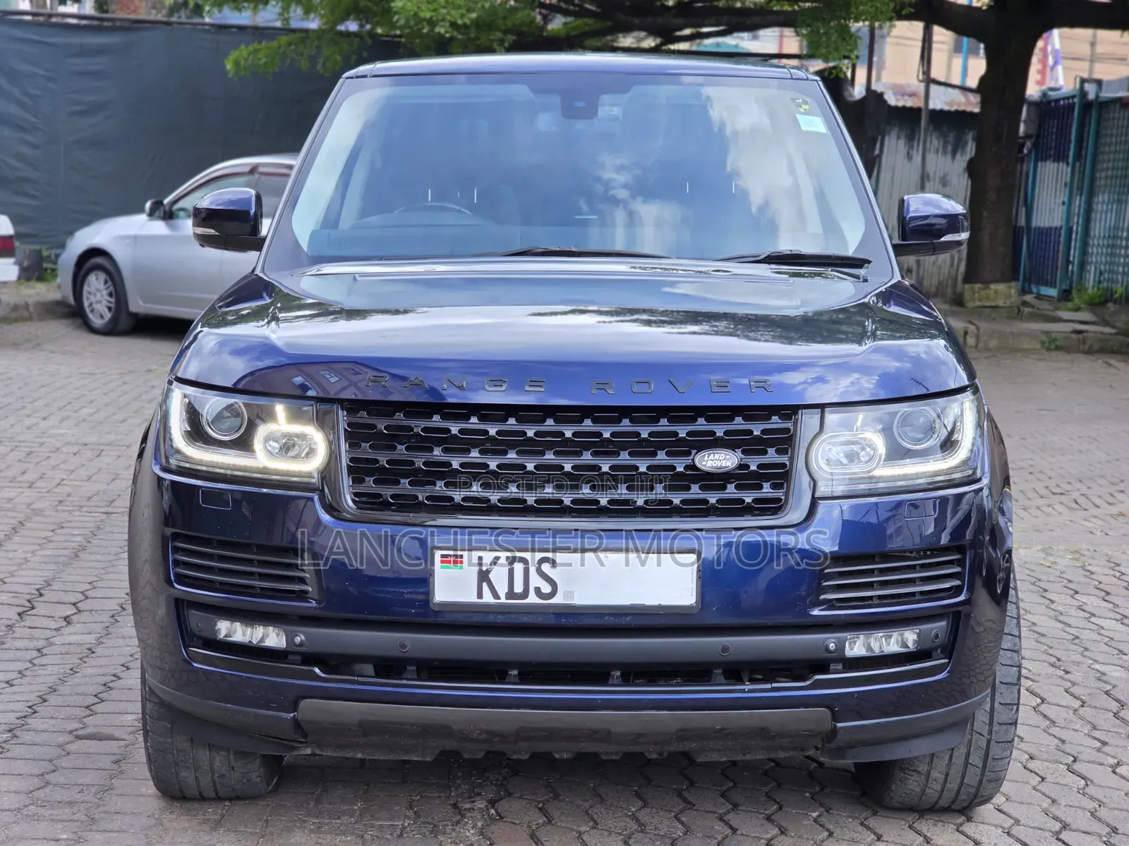 Land Rover Range Rover Vogue 2016 Blue