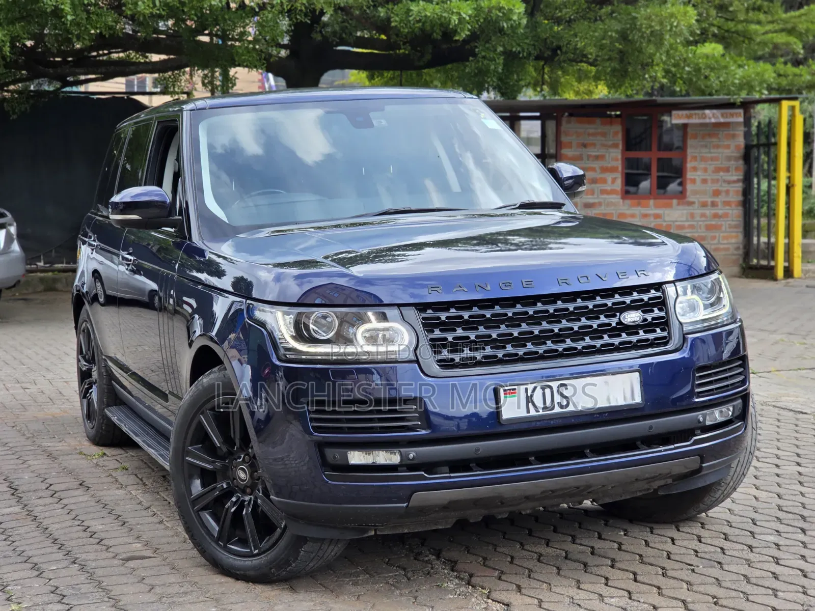 Land Rover Range Rover Vogue 2016 Blue