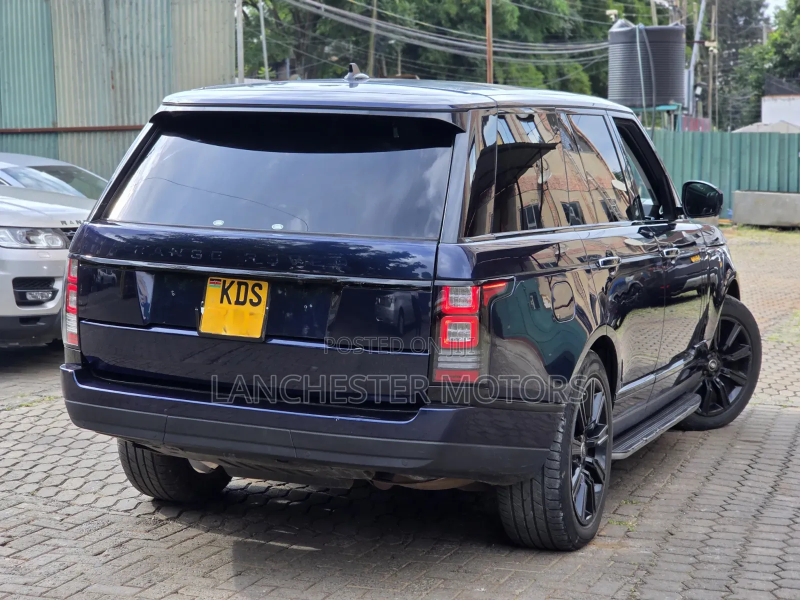Land Rover Range Rover Vogue 2016 Blue